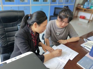 朱文霞——她用热爱诠释师道，用...